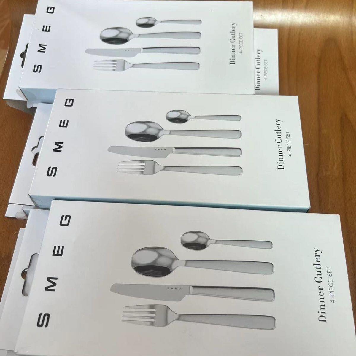 Smeg Dinner Cutlery - 4 Pieces