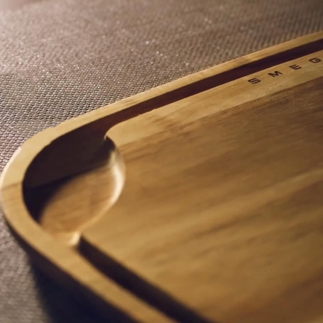 SMEG High-Quality Cutting Board