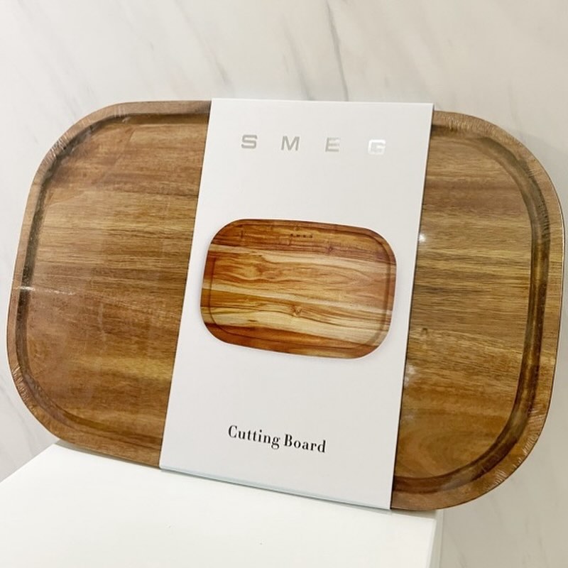 SMEG High-Quality Cutting Board