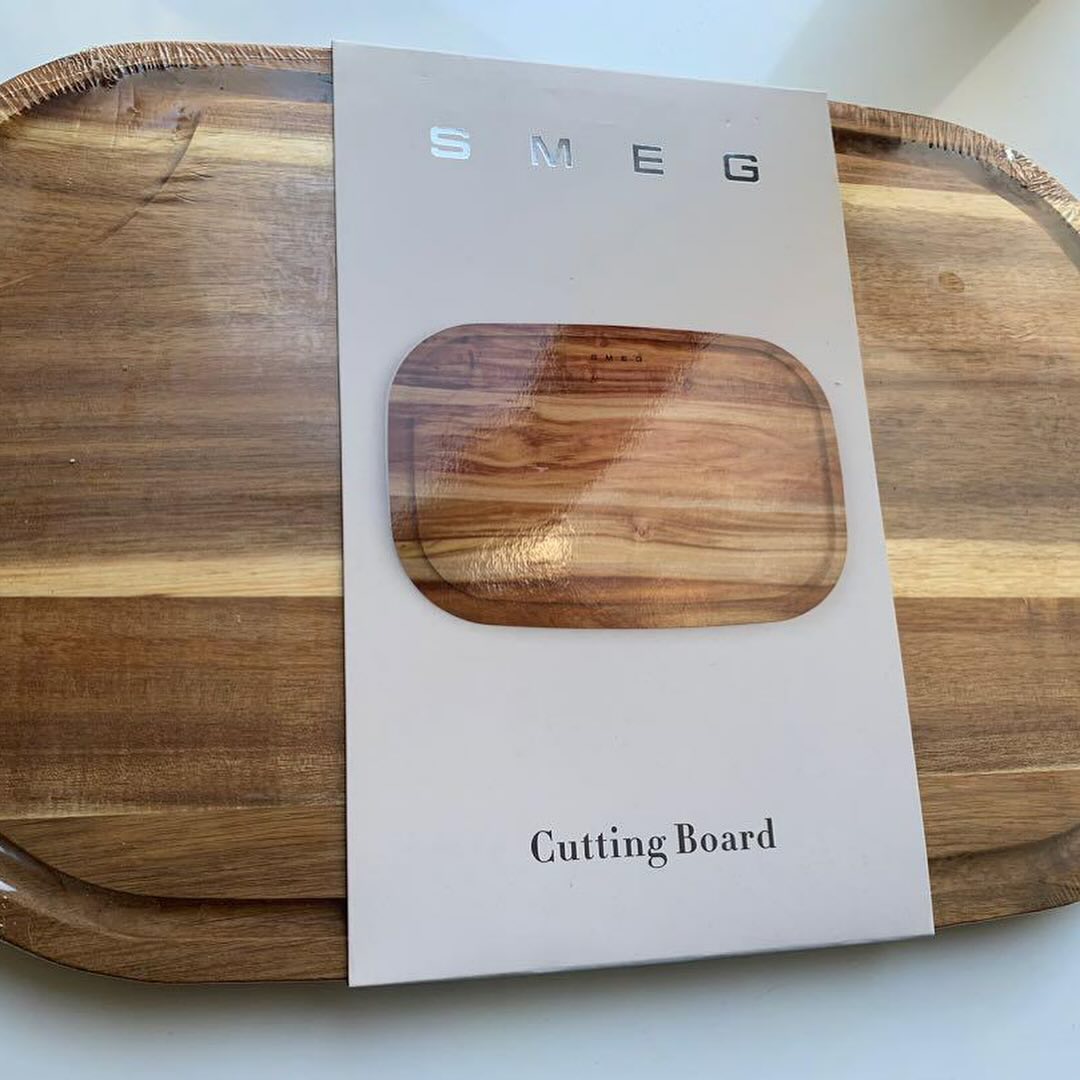 SMEG High-Quality Cutting Board