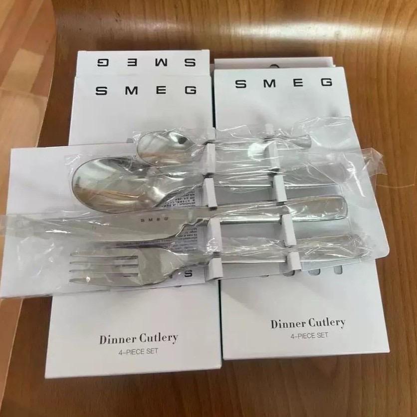 Smeg Dinner Cutlery - 4 Pieces